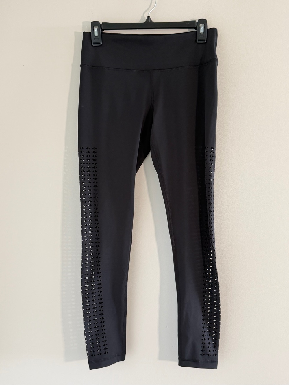 VINA Womens M Black High-Rise Laser-Cut Geometric Leggings Yoga Pilates Gym Pant